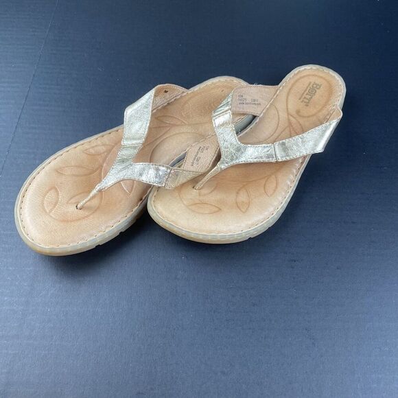 Born Amelie Flip Flops Thongs Leather Gold Sandals Size 10 M F00270 Pre Owned - Picture 1 of 16